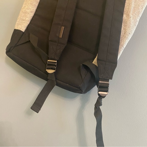 Billabong Light Gray Double Compartment Laptop Mac Book Backpack - Picture 6 of 12